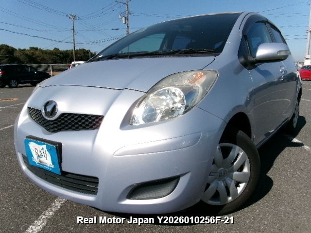 2011 TOYOTA VITZ