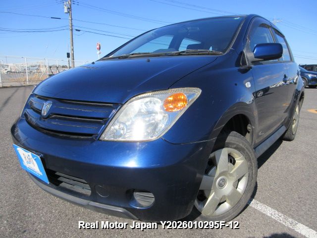 2003 TOYOTA IST