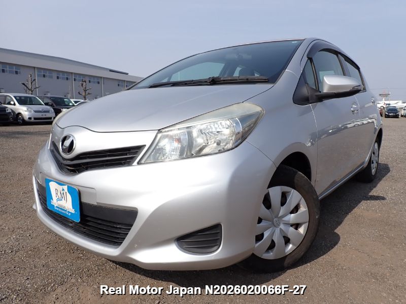 2011 TOYOTA VITZ