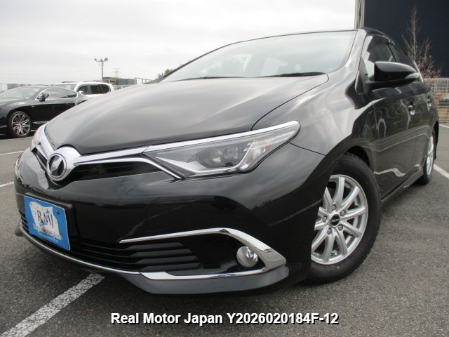 2015 TOYOTA AURIS