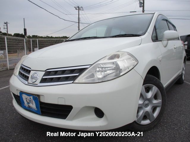 2011 NISSAN TIIDA