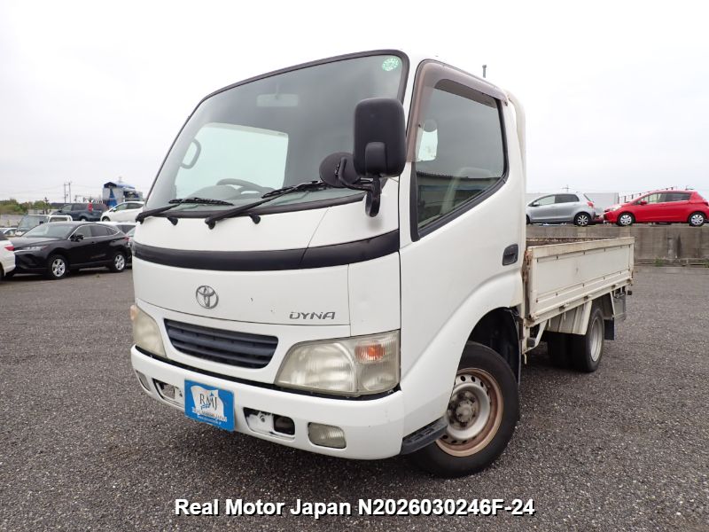 2003 TOYOTA DYNA