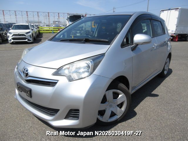 2011 TOYOTA RACTIS