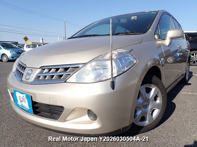 2009 undefined undefined — Beige