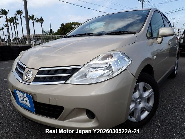 2011 NISSAN TIIDA