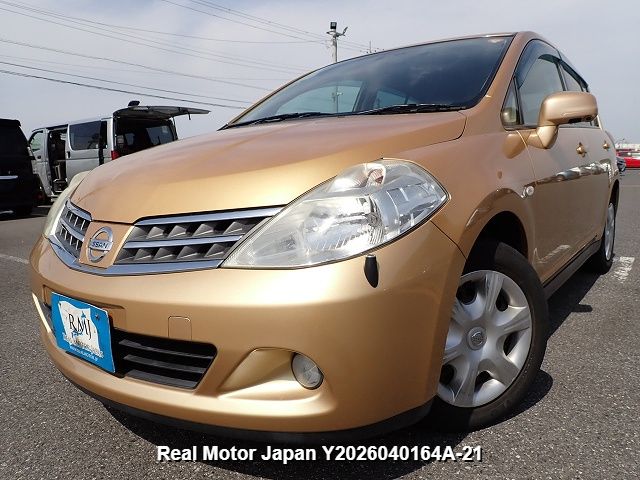 2011 undefined undefined — Gold