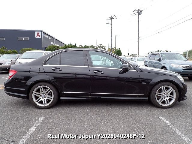 2010 MERCEDES-BENZ C-CLASS thumbnail 4