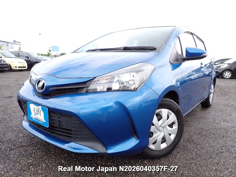 2015 TOYOTA VITZ