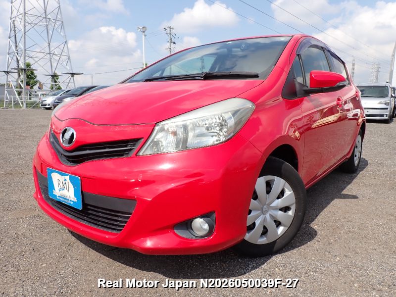 2013 TOYOTA VITZ