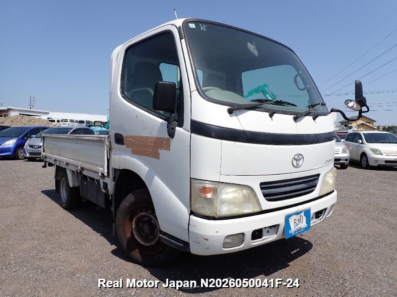 2003 TOYOTA DYNA
