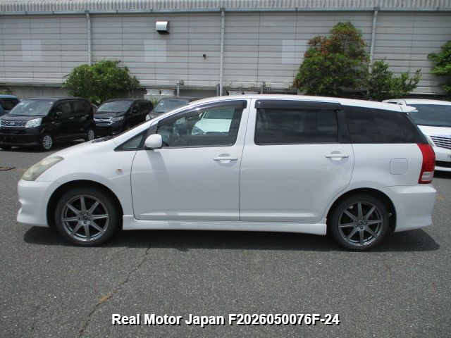 2006 TOYOTA WISH thumbnail 3