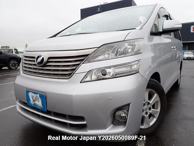 2011 TOYOTA VELLFIRE