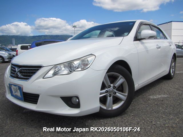 2011 TOYOTA MARK X – view 1