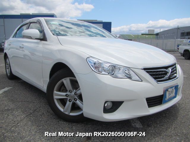 2011 TOYOTA MARK X thumbnail 2