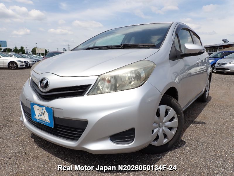2011 TOYOTA VITZ – view 1