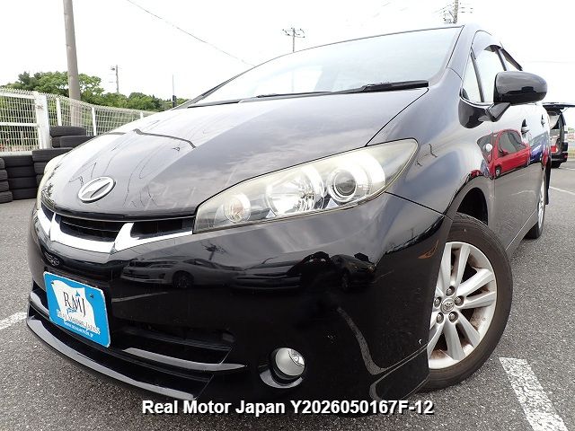 2010 TOYOTA WISH – view 1