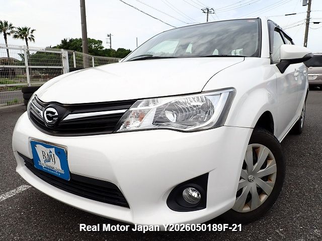 2013 TOYOTA COROLLA FIELDER – view 1