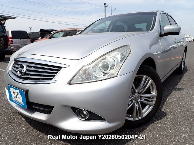 2013 NISSAN SKYLINE – view 1