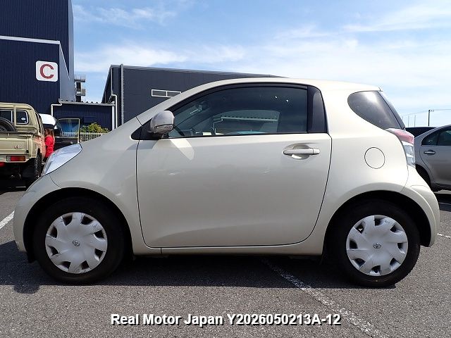 2009 TOYOTA IQ thumbnail 3