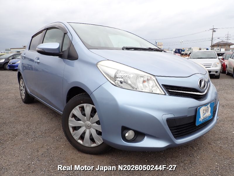 2011 TOYOTA VITZ thumbnail 2