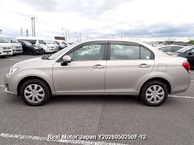 2015 TOYOTA COROLLA AXIO thumbnail 3