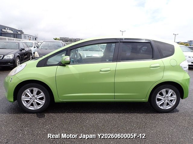 2011 HONDA FIT HYBRID thumbnail 3