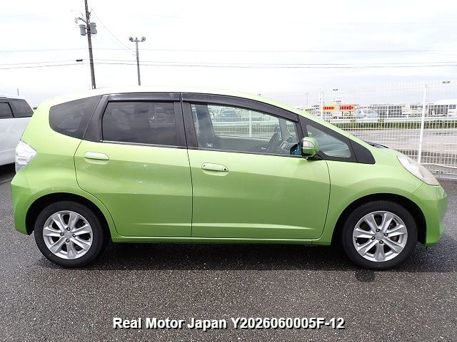 2011 HONDA FIT HYBRID thumbnail 4