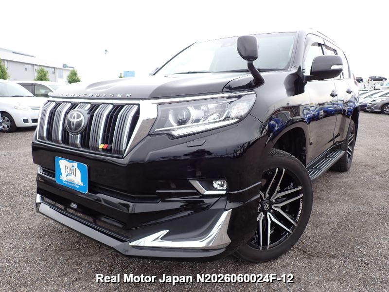 2019 TOYOTA LAND CRUISER PRADO – view 1