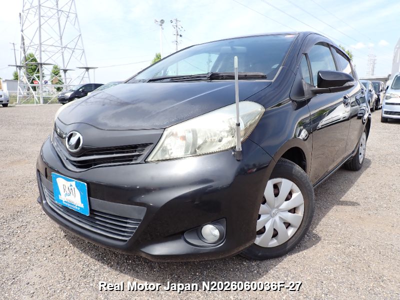 2011 TOYOTA VITZ – view 1