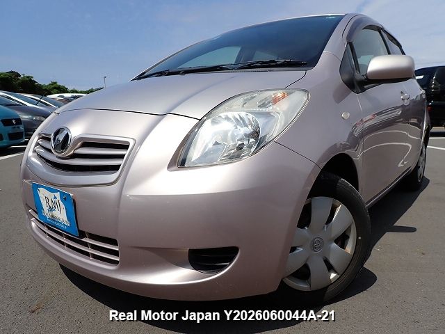 2005 TOYOTA VITZ – view 1
