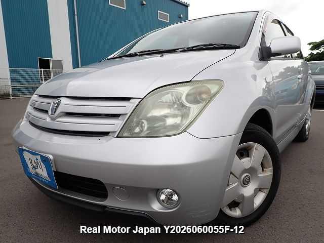 2005 TOYOTA IST – view 1