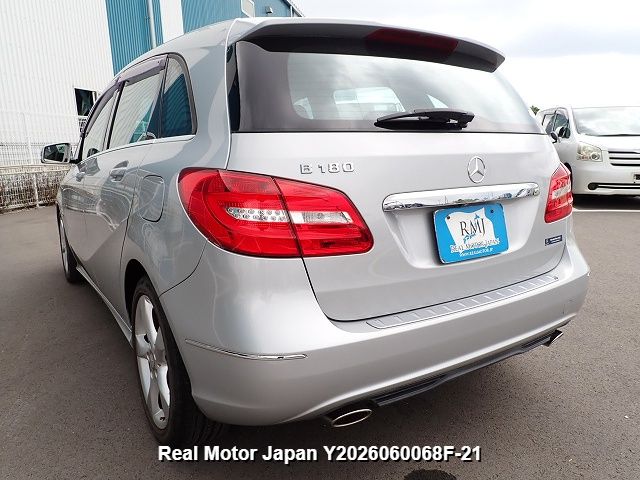 2012 MERCEDES-BENZ B-CLASS thumbnail 3