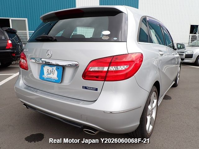 2012 MERCEDES-BENZ B-CLASS thumbnail 4