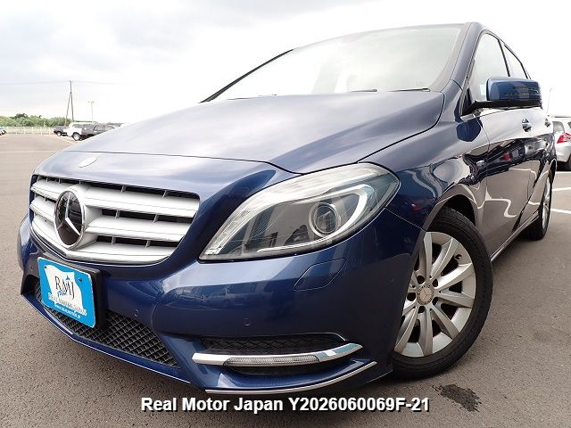 2012 MERCEDES-BENZ B-CLASS – view 1