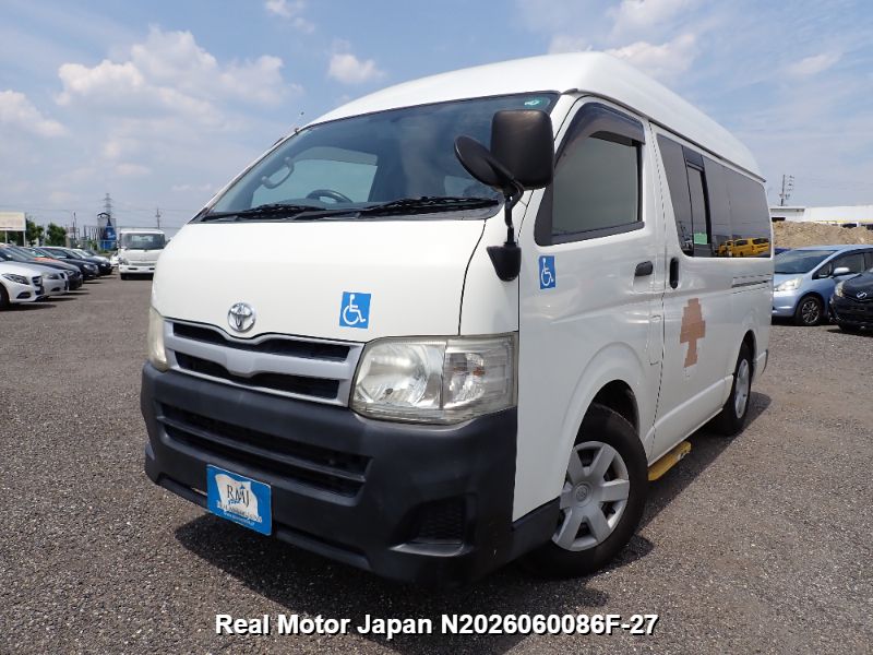 2011 TOYOTA HIACE VAN – view 1