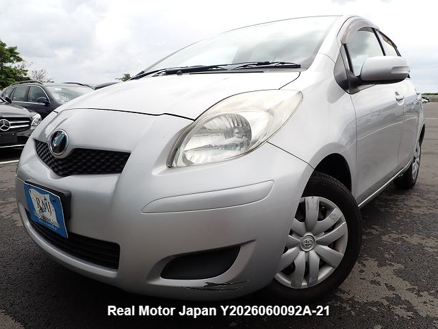2009 TOYOTA VITZ – view 1