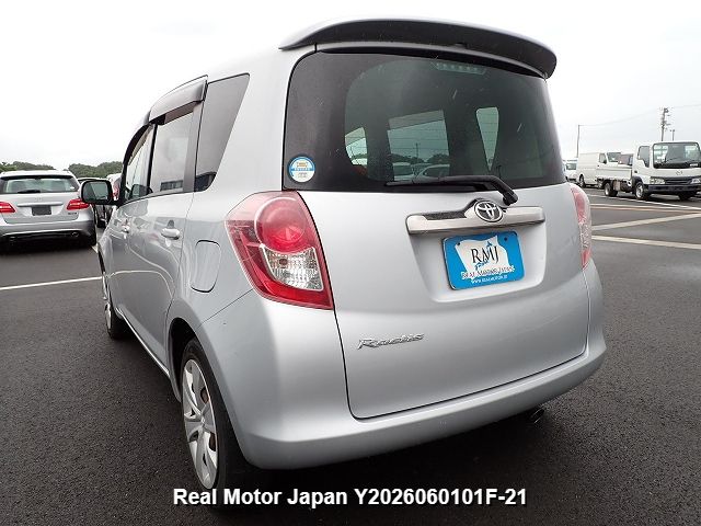 2010 TOYOTA RACTIS thumbnail 3