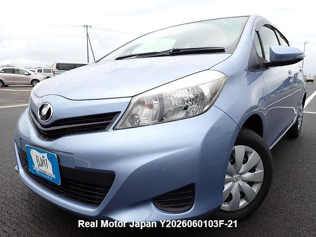 2011 TOYOTA VITZ – view 1