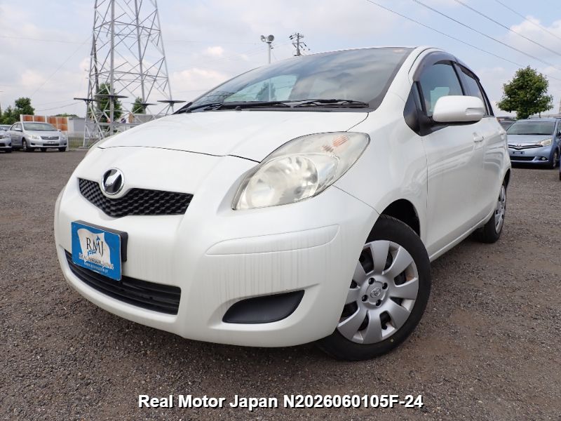 2010 TOYOTA VITZ – view 1