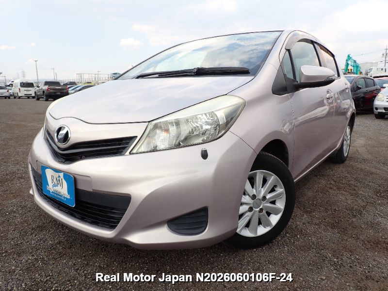 2011 TOYOTA VITZ – view 1