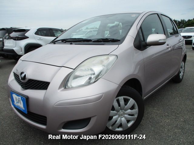 2010 TOYOTA VITZ – view 1
