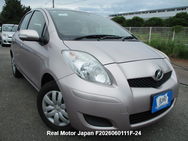 2010 TOYOTA VITZ thumbnail 2