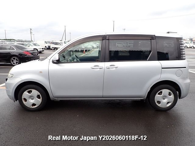 2005 TOYOTA SIENTA thumbnail 3