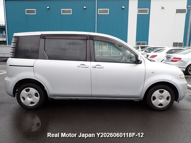 2005 TOYOTA SIENTA thumbnail 4