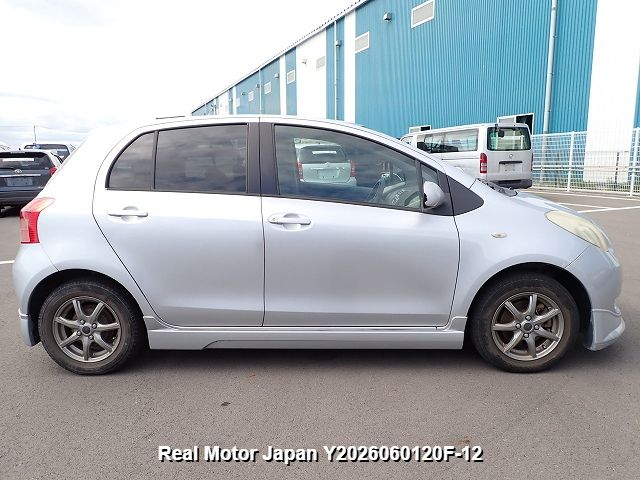 2005 TOYOTA VITZ thumbnail 4