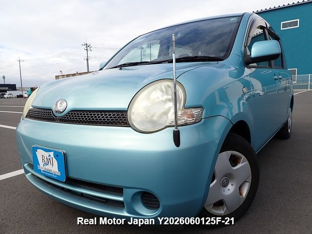 2005 TOYOTA SIENTA – view 1