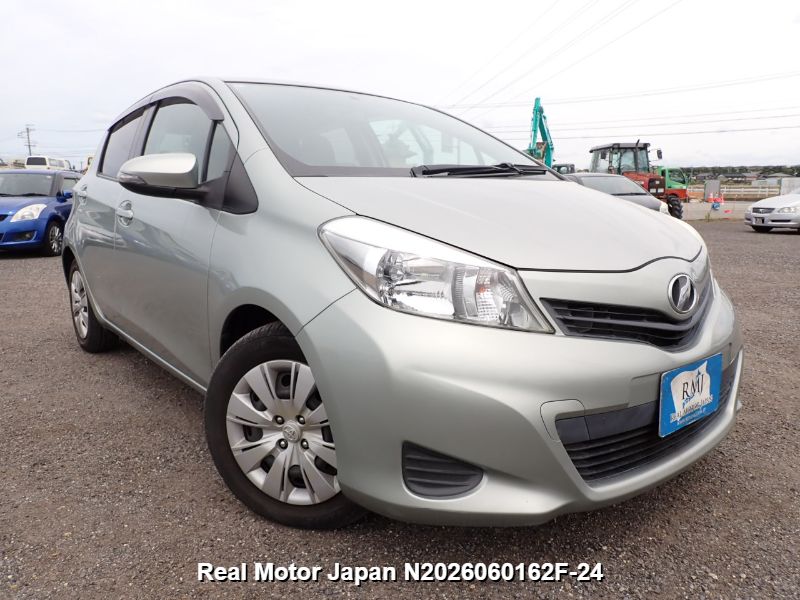 2012 TOYOTA VITZ thumbnail 2