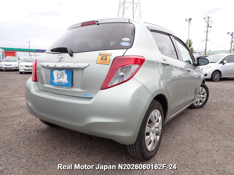 2012 TOYOTA VITZ thumbnail 4