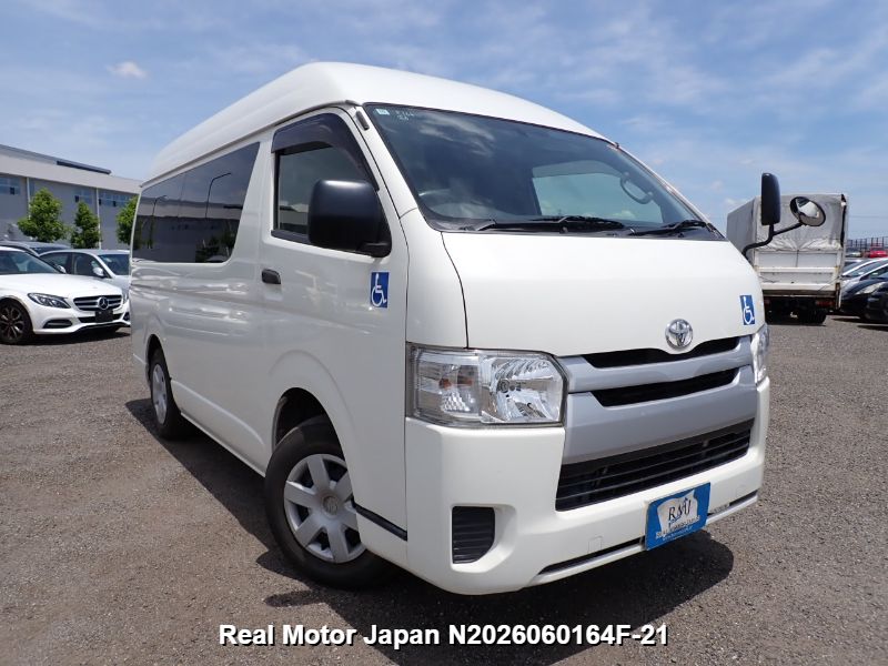 2015 TOYOTA HIACE VAN thumbnail 2