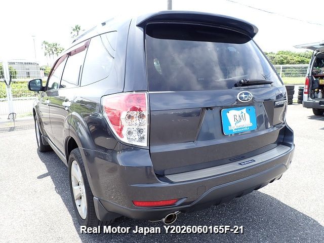 2010 SUBARU FORESTER thumbnail 3
